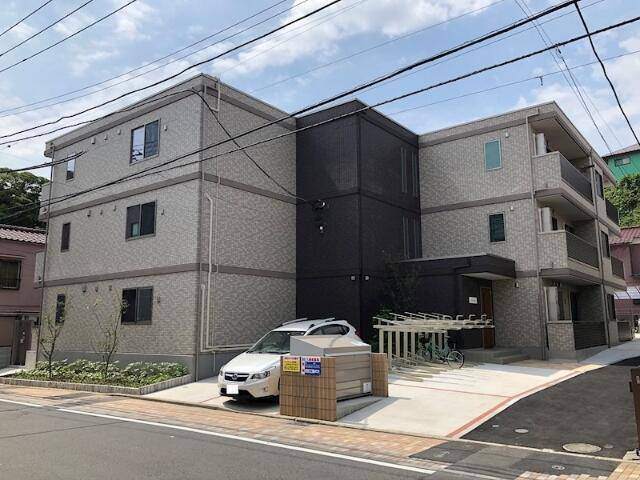 建物外観　オートロック完備