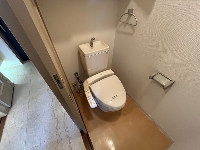 トイレ　シンプルで使いやすいトイレです