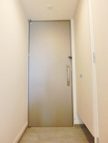 玄関　綺麗な玄関スペース