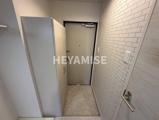 玄関　※室内画像は別号室のもの
