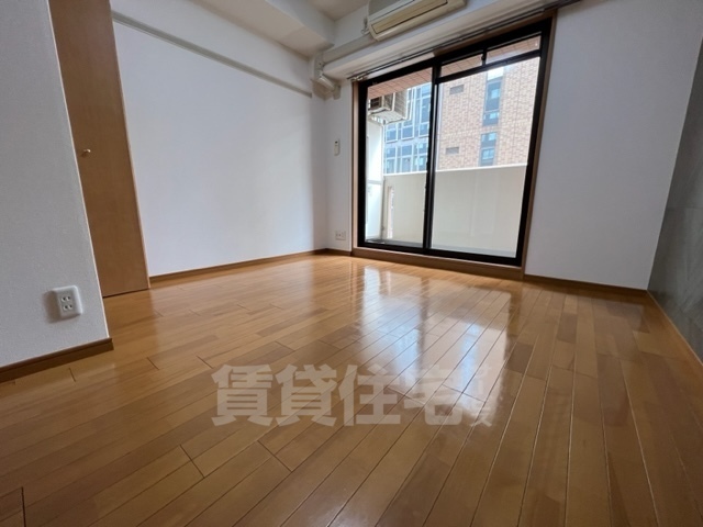 プレサンス東本町の居間写真