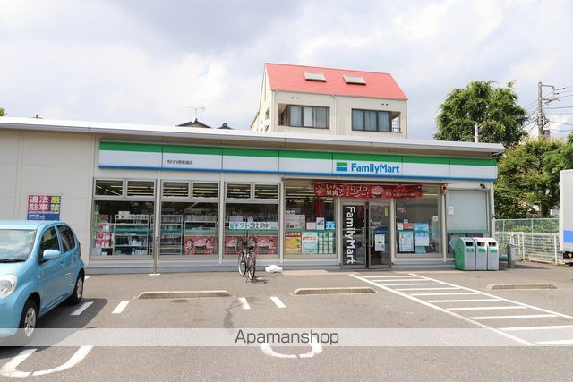 コンビニ　ファミリーマート（コンビニ）まで2510m