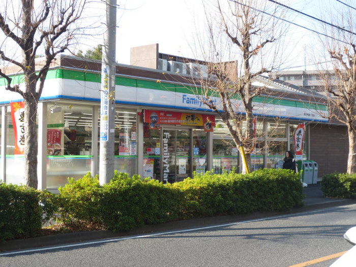 コンビニ　ファミリーマート 狛江中和泉1丁目店（コンビニ）まで269m