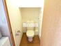 トイレ　脱衣所兼のトイレです