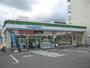 コンビニ　ファミリーマート（コンビニ）まで590m