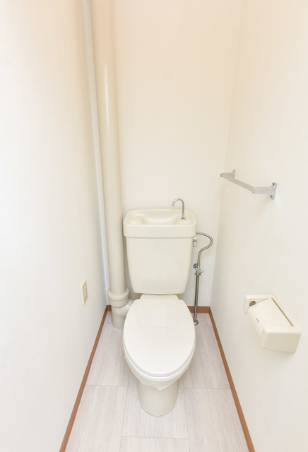 UR高の原駅西のトイレ写真