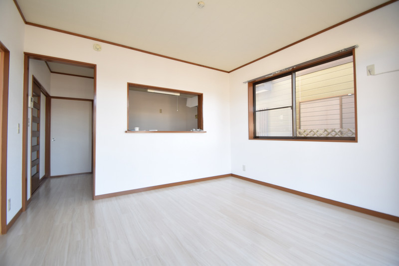 シルキーヴィレッジ2号棟の居間写真