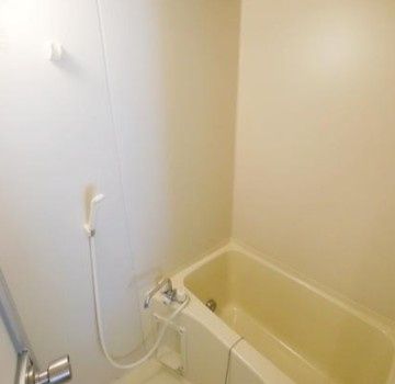バス・シャワールーム　※別部屋参考写真