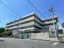 小学校　吹田市立江坂大池小学校（小学校）まで431m