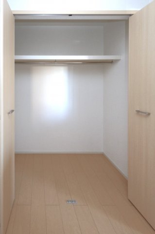 収納　参考写真（同物件別部屋）