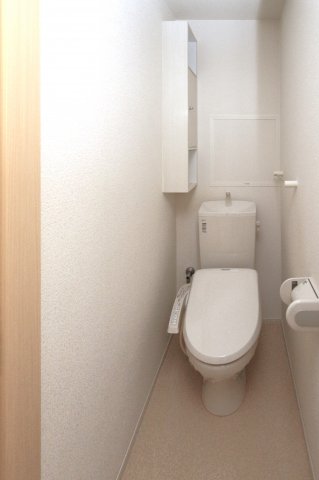 トイレ　参考写真（同物件別部屋）