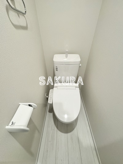 トイレ　嬉しい温水洗浄便座付き♪