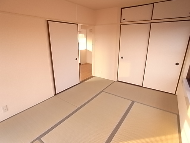 クラッセコート甲風園の内装写真