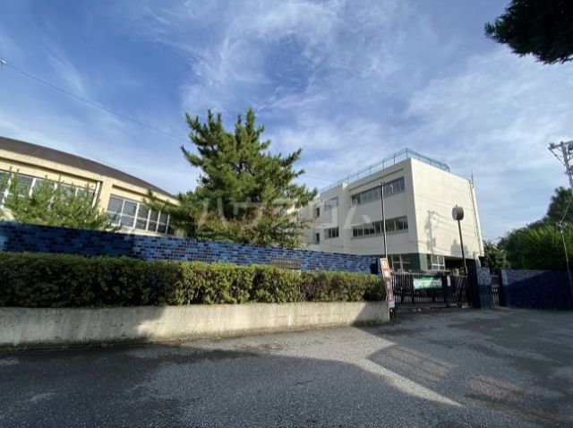小学校　春日部市立幸松小学校（小学校）まで788m
