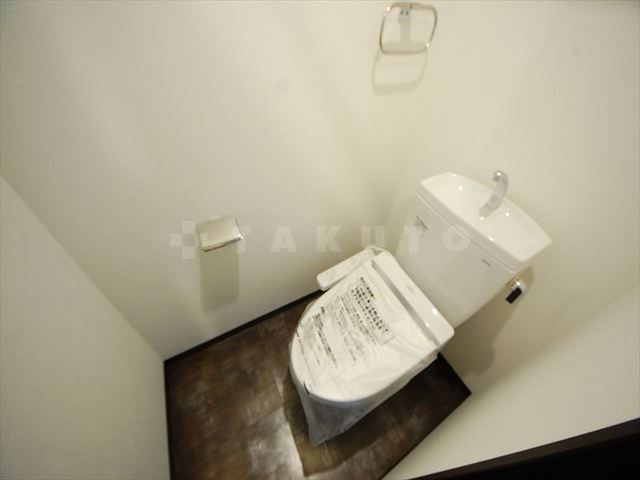 レオングラン新大阪レジデンスのトイレ写真