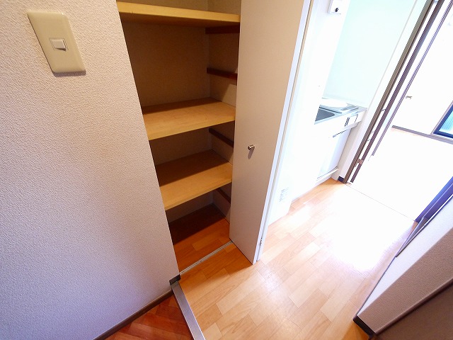 収納　ちょっとした収納スペースも充実しています