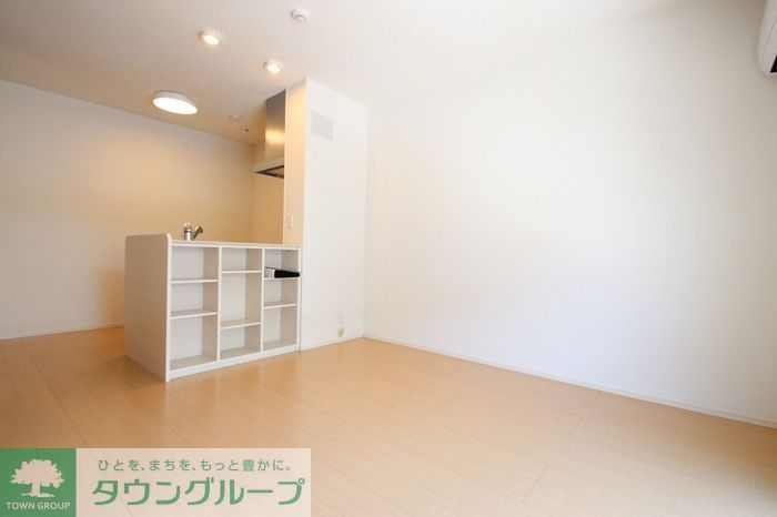 D-room彩都ピア弐番館の居間写真