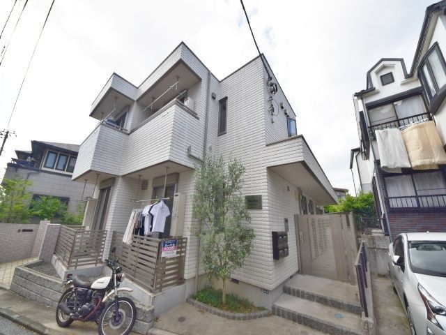 京急本線 上大岡駅 徒歩8分 2階建 築12年の外観写真
