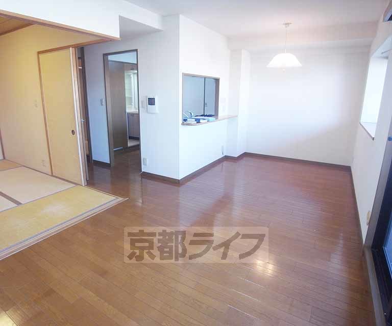 居室・リビング　広いリビングです！