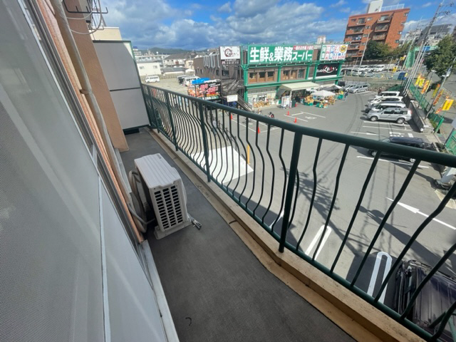 阪急宝塚線 蛍池駅 徒歩8分 3階建 築49年の内装写真