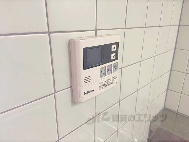その他設備　給湯器リモコン