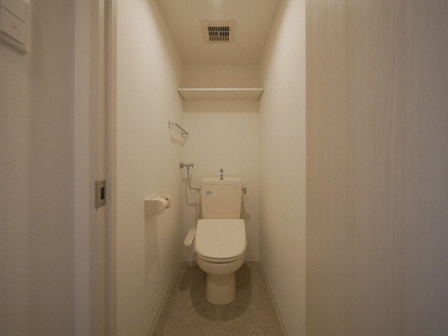 ＪＲ千歳線 苗穂駅 徒歩13分 4階建 築3年のトイレ写真