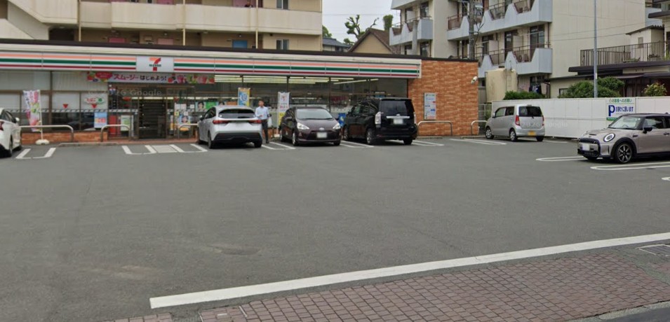 コンビニ　セブンイレブン熊本島崎2丁目店（コンビニ）まで546m