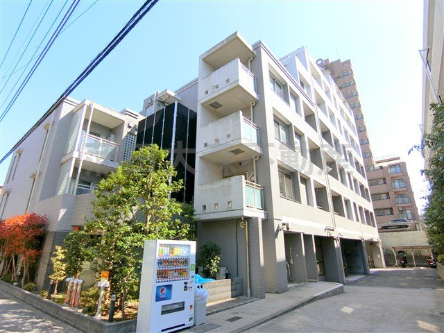 建物外観　2006年2月築　RC鉄筋コンクリート造地上7階建て総戸数4
