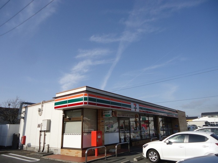 コンビニ　セブンイレブン 光市中央1丁目店（コンビニ）まで118m