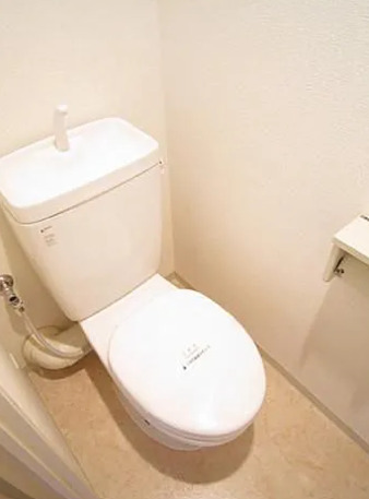 東京メトロ東西線 大手町駅 徒歩6分 14階建 築22年のトイレ写真