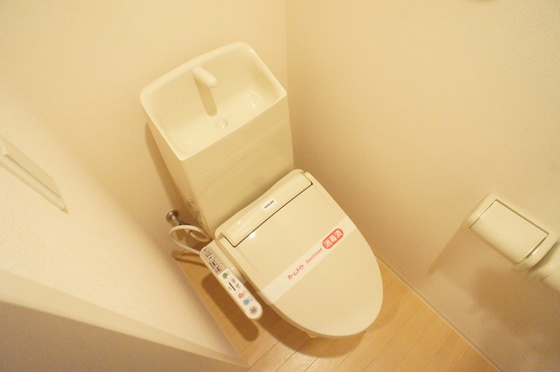 トイレ　シャワー付きトイレ
