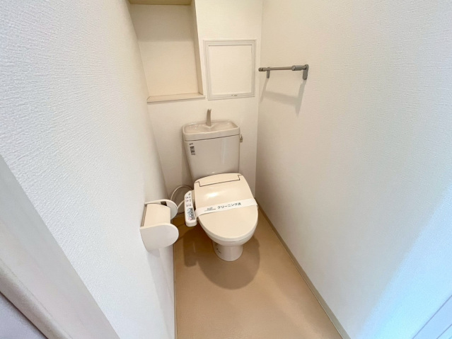 京阪本線 香里園駅 徒歩5分 11階建 築17年のトイレ写真