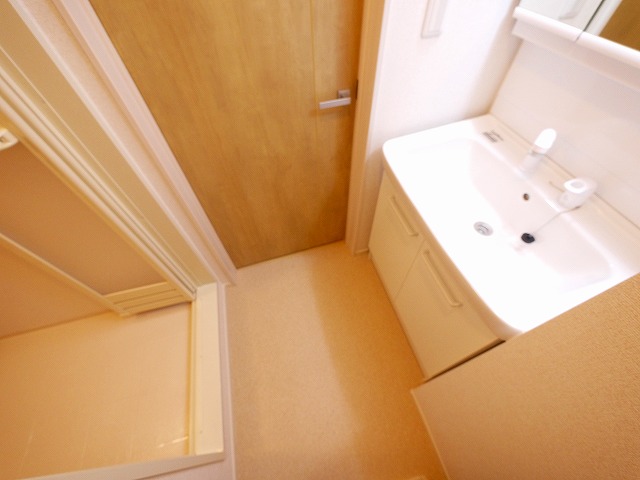 洗面設備　忙しい朝には欠かせない洗面所です