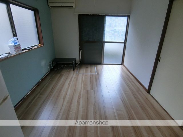 上毛電鉄 西桐生駅 徒歩34分 2階建 築42年の居間写真