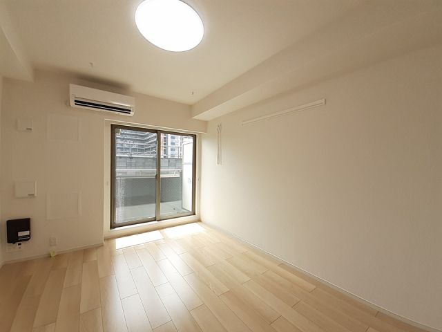 シャルマン昭和町の居間写真