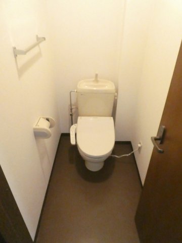 トイレ　落ち着いたトイレです