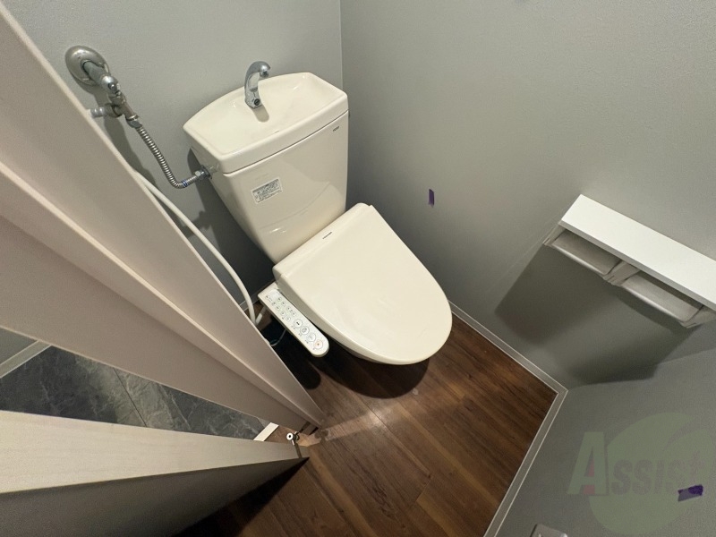 トイレ　トイレです。ウォシュレット付を探している方、おすすめです。