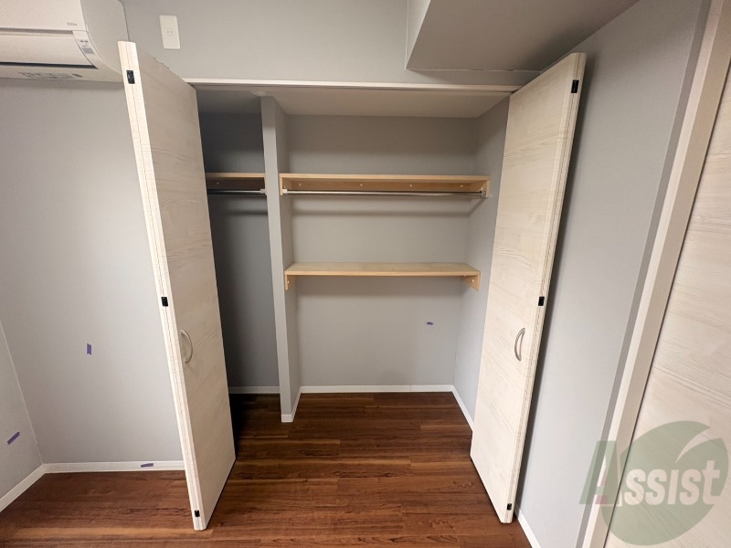 収納　寝室の収納です。部屋がすっきり片付きます。
