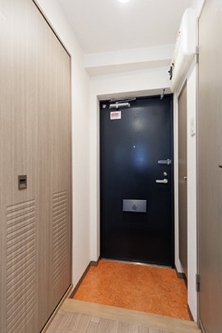 玄関　※写真は同タイプ住戸です。