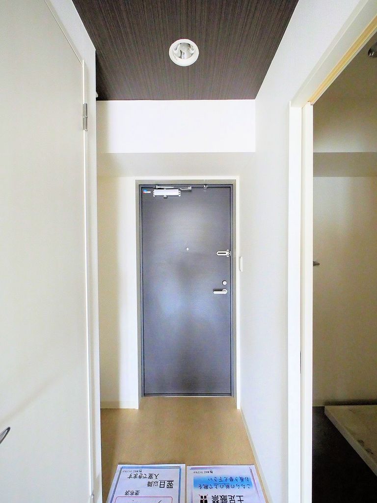 レジディア仙台原ノ町の玄関写真