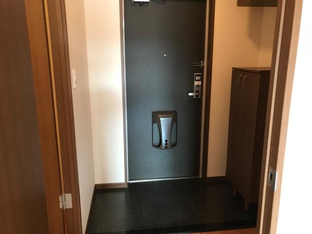 玄関　玄関