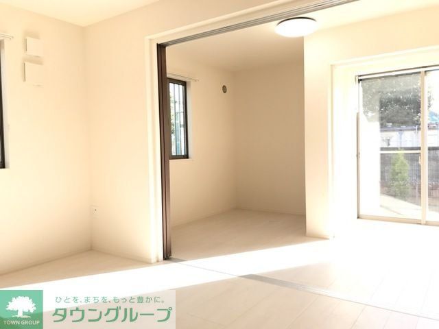 居室・リビング　タウンハウジング調布店まで♪