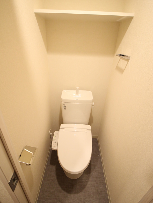 プレサンス谷町九丁目駅前のトイレ写真