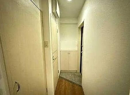 玄関　参考写真：別部屋タイプ