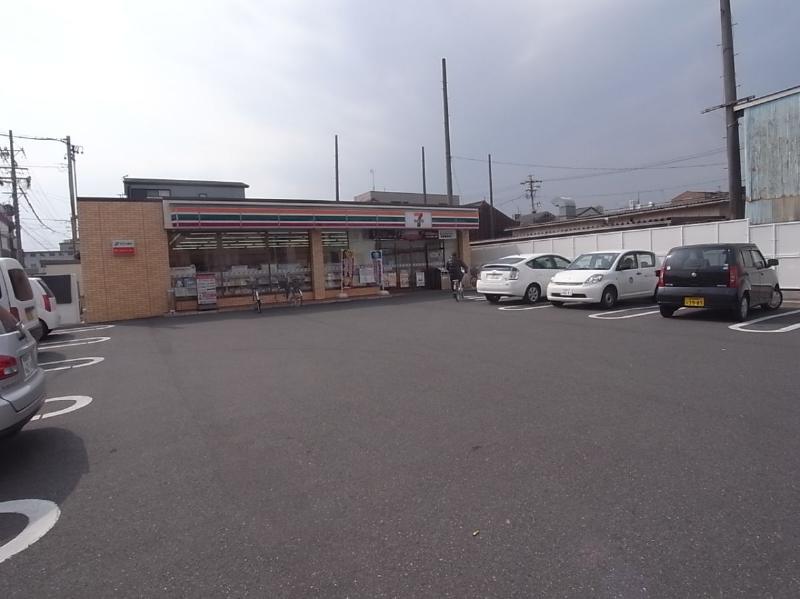 コンビニ　セブンイレブン 名古屋栄生１丁目店（コンビニ）まで221m