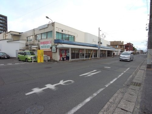 スーパー　ISHIHARA成岩店（スーパー）まで380m