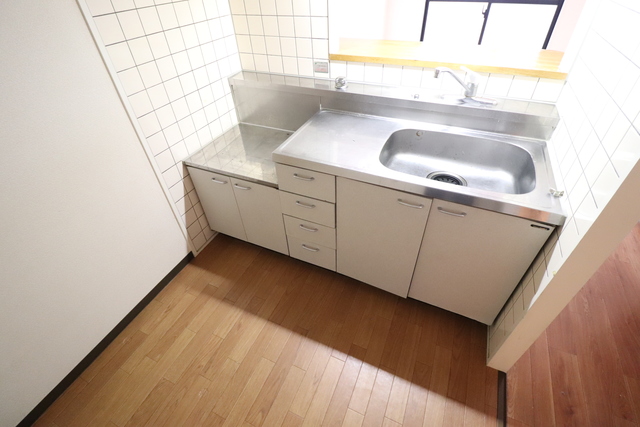 キッチン　２口ガスコンロ設置可能