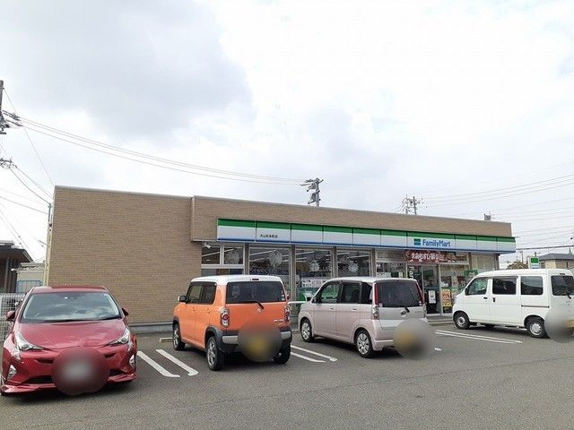 コンビニ　ファミリーマート犬山松本町店（コンビニ）まで765m