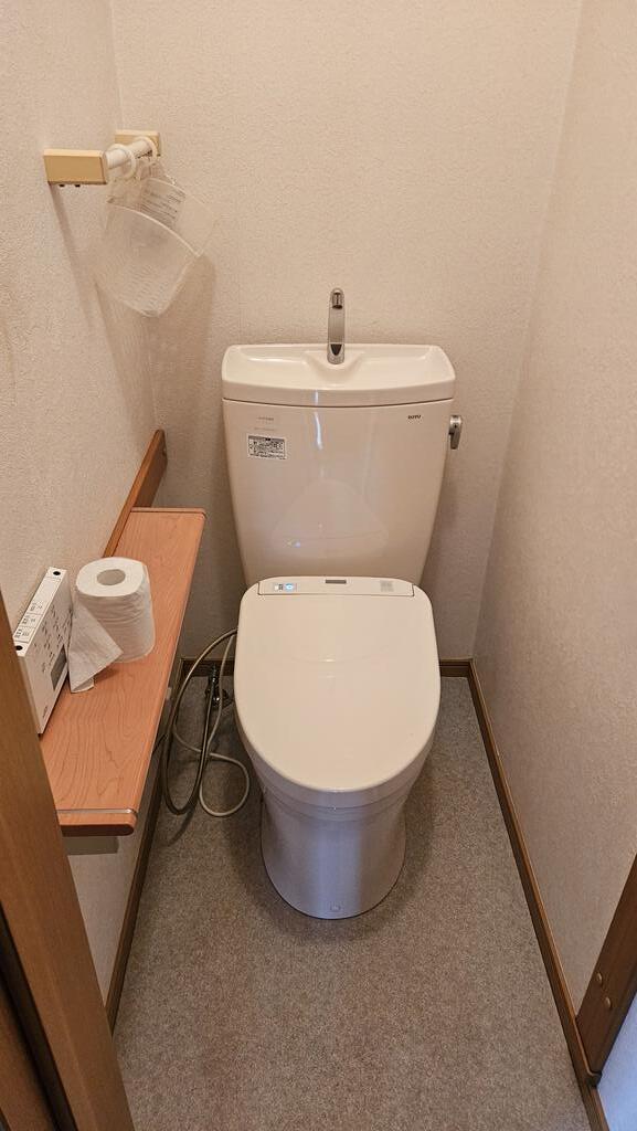 太田和貸家のトイレ写真