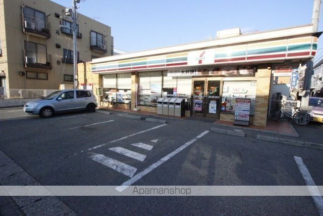 コンビニ　セブンイレブン（コンビニ）まで210m